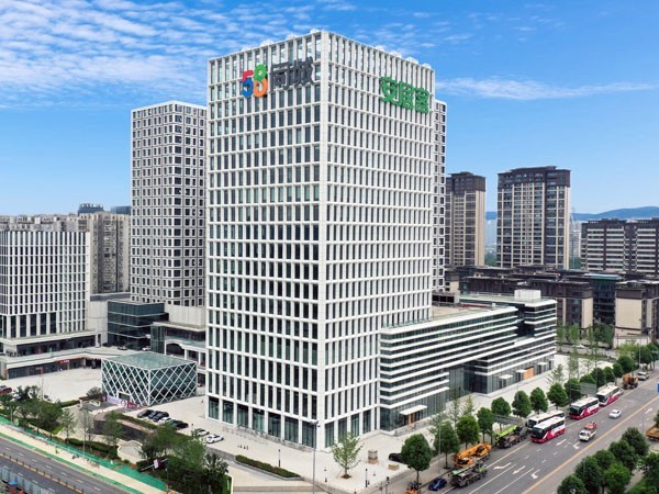 楼体发光字如何实现远程控制？