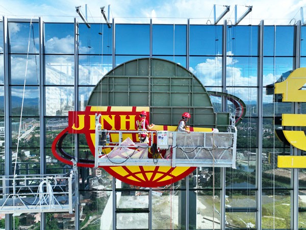 楼体发光字安装的安全措施