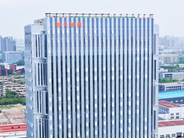 玻璃幕墙logo报价多少钱一平方？