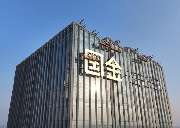 高空外墙发光字亮度不均匀怎么办？