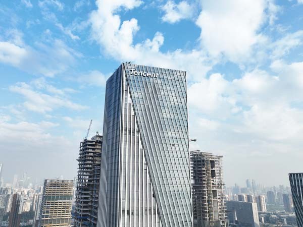 深圳楼顶发光字厂家哪家性价比高? 深圳楼顶发光字厂家哪家性价比高?