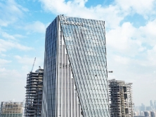 高空外墙发光字真的能显著提升企业知名度吗？